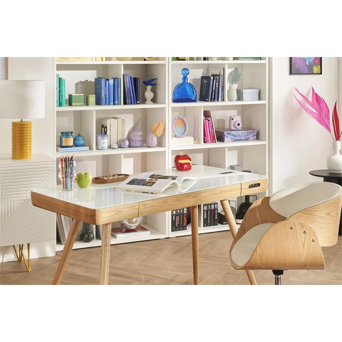 Miliboo Bureau connecté multimédia avec tiroir en Verre et Bois Clair L120 cm Clever